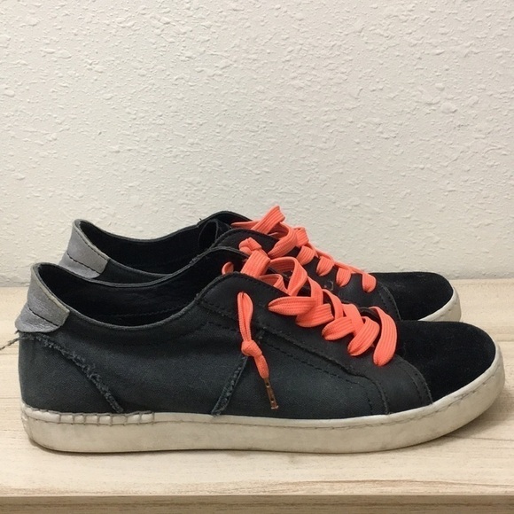 dolce vita sneakers - Picture 5 of 9